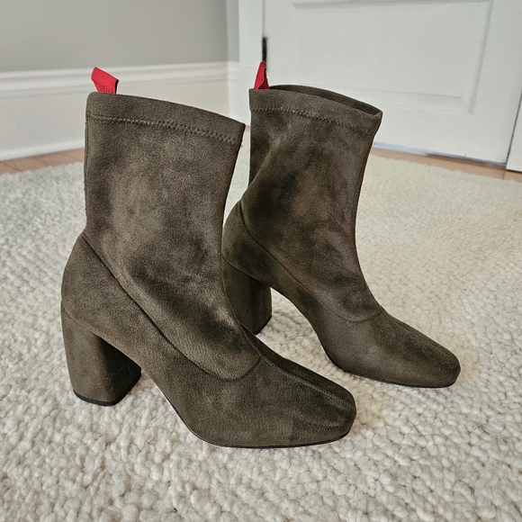 Daniella Shevel BellaMia Suede Pull on Boots size 40, US 9, military green - Picture 5 of 7